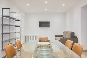 Milan Retreats Duomo