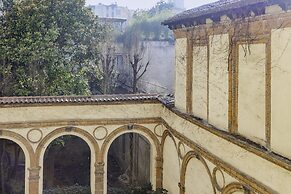 Milan Retreats Duomo