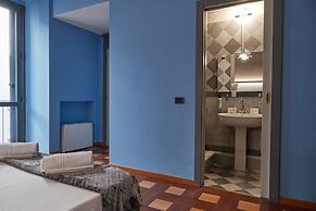 Milan Retreats Duomo