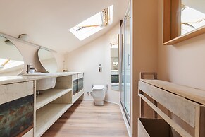 Milan Retreats Duomo