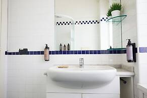 Milan Retreats Duomo