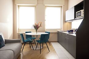 Milan Retreats Duomo