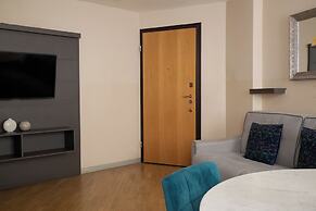 Milan Retreats Duomo