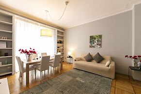 Milan Retreats Duomo