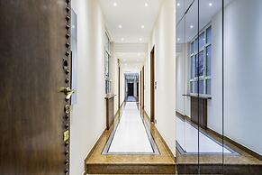 Milan Retreats Duomo