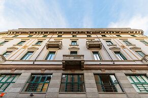 Milan Retreats Duomo