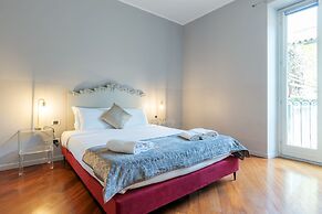 Milan Retreats Duomo