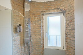 Milan Retreats Duomo