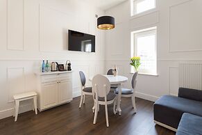 Executive 3 Bedroom Apartament by Your F