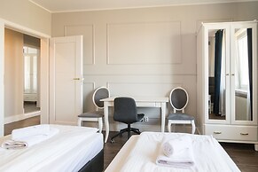 Executive 3 Bedroom Apartament by Your F