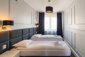 Executive 3 Bedroom Apartament by Your F