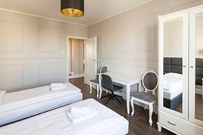 Executive 3 Bedroom Apartament by Your F