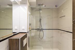 Executive 3 Bedroom Apartament by Your F