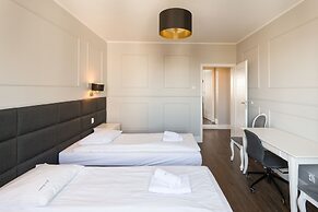 Executive 3 Bedroom Apartament by Your F