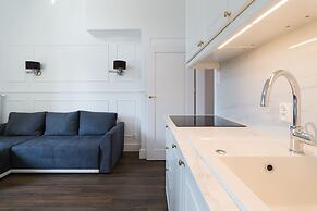 Executive 3 Bedroom Apartament by Your F