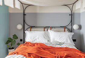 Bermonds Locke, Tower Bridge