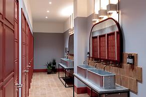 Bermonds Locke, Tower Bridge