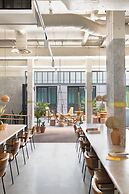 Bermonds Locke, Tower Bridge