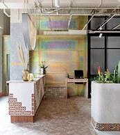 Bermonds Locke, Tower Bridge