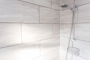 The Wren Suite Apartment