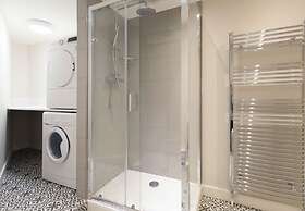 Victoria Charming Atmosphere