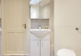 Victoria Charming Atmosphere