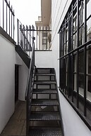 Victoria Charming Atmosphere