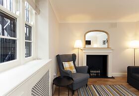 Victoria Charming Atmosphere