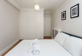 Victoria Charming Atmosphere