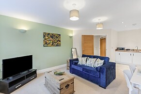 Sapphire Serviced Apartment