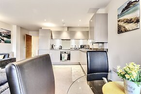 Sapphire Serviced Apartment