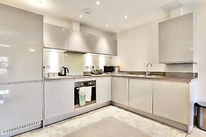 Sapphire Serviced Apartment