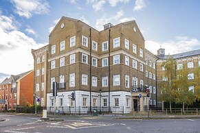 Sapphire Serviced Apartment