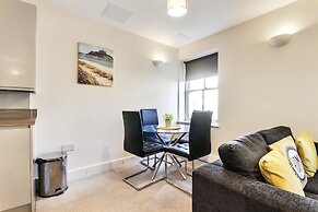 Sapphire Serviced Apartment