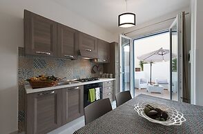 I tre Golfi Blu Mare Bilo Plus con veranda e piscina