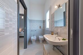 I tre Golfi Blu Mare Trilo con balcone e piscina