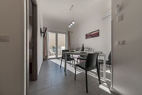 I tre Golfi Blu Mare Trilo con balcone e piscina