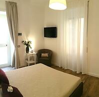 Garden House - Luxury Guest House