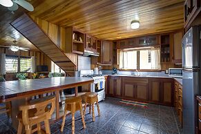 Driftwood Gardens Guesthouse