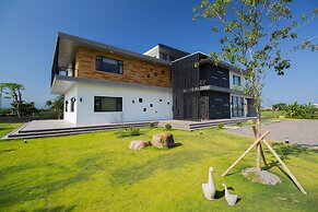 Green Light Villa