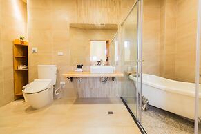 Green Light Villa