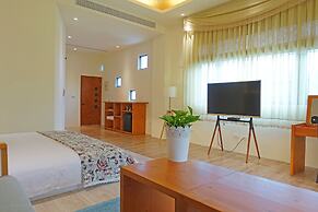 Green Light Villa