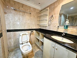 Fahrenheit88 by Sarah's Lodge