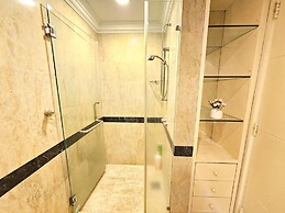 Fahrenheit88 by Sarah's Lodge