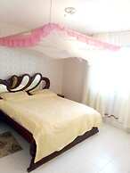 Center Comfy Suites