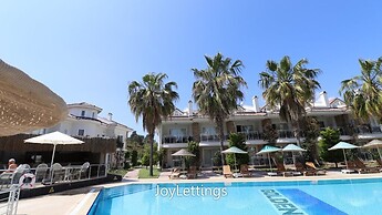 Villa BG12 by JoyLettings