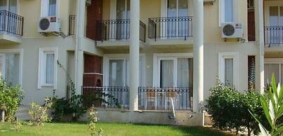 Villa PN13 by JoyLettings