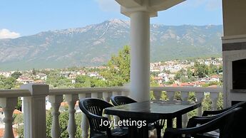 Villa TH10 by JoyLettings