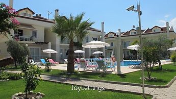 Villa CEB2 by JoyLettings