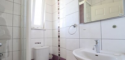 Villa RN4C by JoyLettings